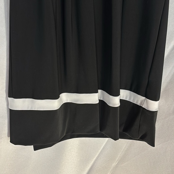 White House Black Market Black with white trim short sleeve dress Sz S - Picture 4 of 7